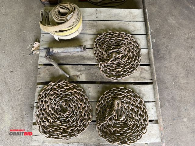 Lot 1-18151 - Lot including (3) approx. 20' long chains with 3/8" hooks, (3) 2" tow straps (2 approx. 20' long, 1 ...