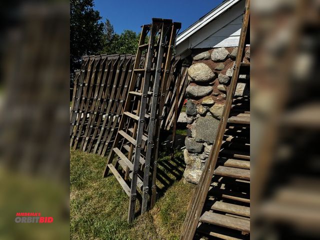 Lot 1-6981 - Lot of (3) 8' orchard ladders, and (1) 6' orchard ladder.