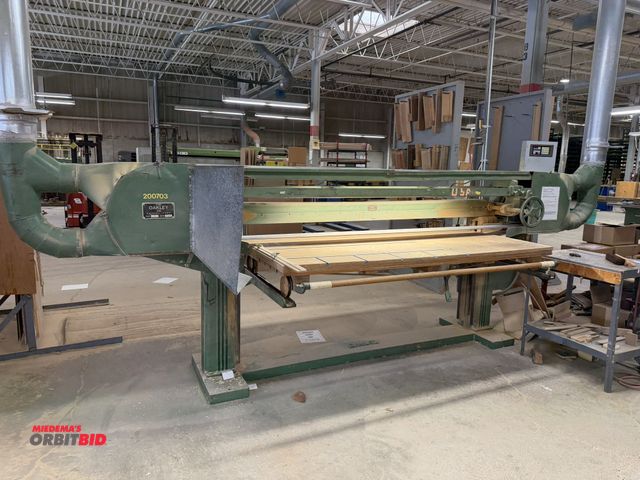 Lot 1-16195 - (1) Oakley, model D, manual belt polisher, S/N 3991, with 82" width x 32" height table with approx. ...