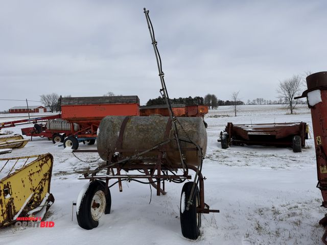 Lot 1-11477 - (1) towable spray unit with approx. 175 gallon fiberglass tank, approx. 24' spray boom, 1 boom arm i...