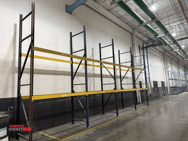 Lot 1-5102 - Set of Teardrop style pallet racking, includes (5) 42" deep x 14' tall uprights, (16) 92" beams, and...