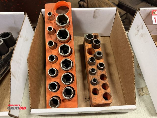 Lot 1-18403 - Lot of assorted 1/2" drive Snap-On sockets, sizes range between 3/8" drive and 1 1/8" drive, and (1)...