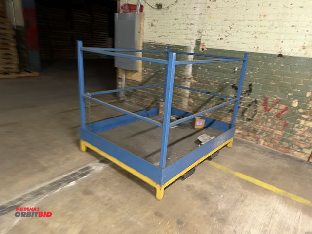 Lot 1-17607 - (1) 48" x 60" x 48" man lift with fork pockets on 2 sides.