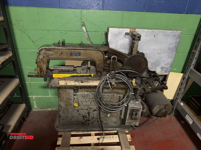 Lot 1-18737 - (1) Peerless Machine Company band saw, with 12" blade length, 3/4 HP, single phase motor, unit is fo...
