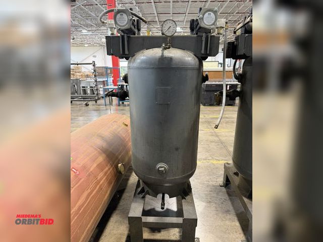 Lot 1-5151 - (1) 60 gallon capacity pressure tank with (2) attached Midwest Pressure Systems, model R00S, air pre...