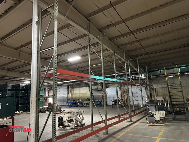 Orbitbid.com - Lot 1-14510 - Lot of Teardrop pallet racking, includes ...