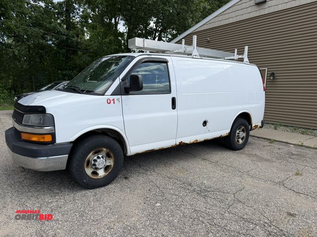 Lot 1-13153 - 2008 Chevrolet Express G2500 (1) work van, 4.8 liter gas engine, rear wheel drive, 4839 engine hours...