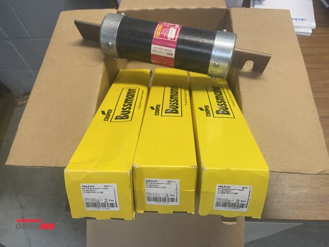 Lot 1-19320 - Lot of (3) Cooper Bussmann FRSR-400 fuses.