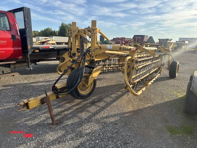 Lot 1-9891 - Vermeer R24 Rake
