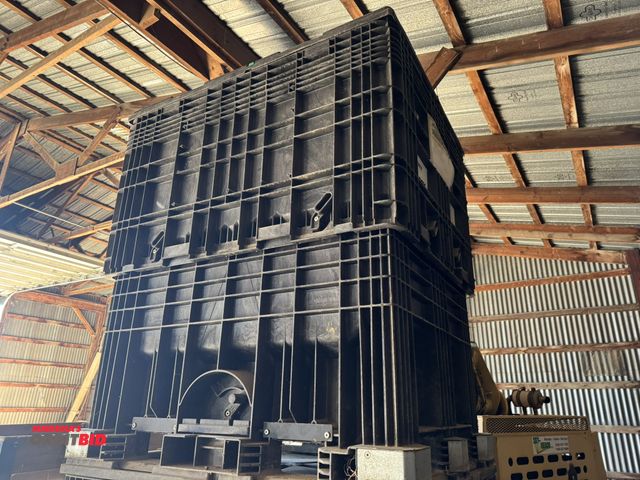 Lot 1-18103 - (1) Buckhorn Seed Pro Box, approx. 40 bushel, boxes are stackable with fork pockets, and (1) slide v...