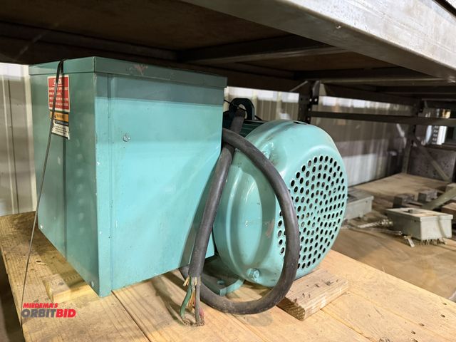 Lot 1-15866 - (1) Roto-Phase rotary phase converter, 230 single phase input volts/230, 3 phase output volts, 3 KVA...