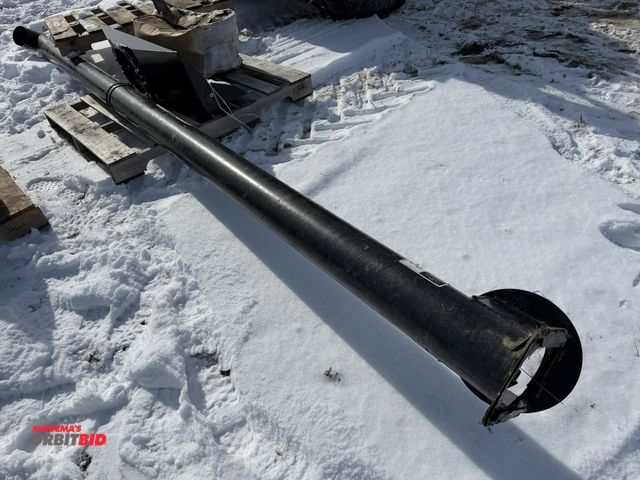 Lot 1-11607 - (1) Killbros KB215, 15' hydraulic box auger with steel flighting, includes motor, hoses, and basket,...