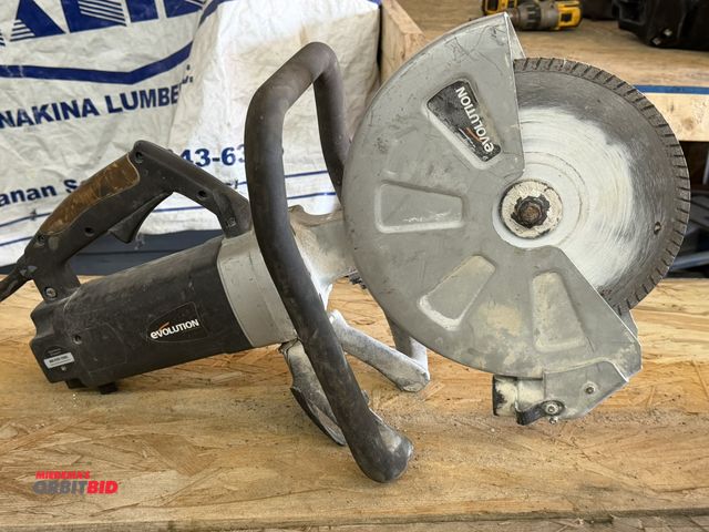 Lot 1-1328 - (1) Evolution 120V, 5000 RPM max., 12" diameter portable concrete cutting saw with 1" arbor.