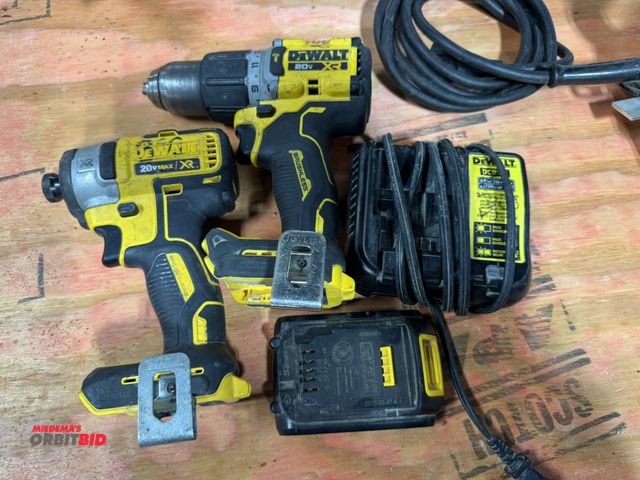 Lot 1-16415 - Lot of assorted DeWalt 20V cordless hand tools, includes (1) 1/4" impact driver, (1) 1/2" hammer dri...
