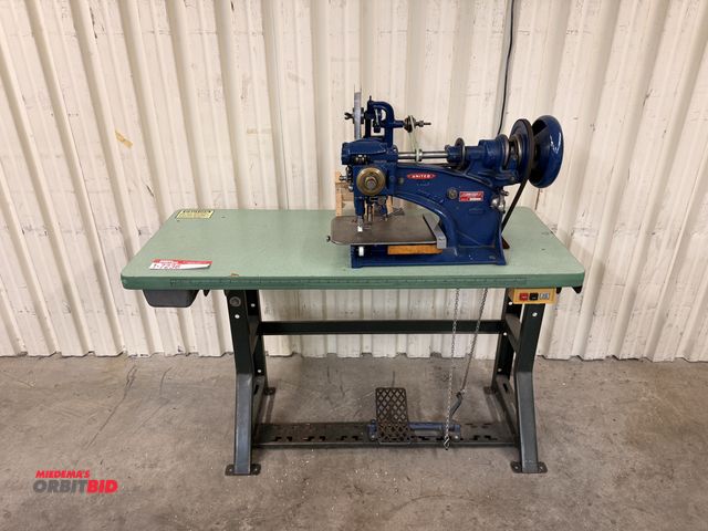 Lot 1-7236 - (1) United Rlm-B-Rb Sewing Machine Equipped W/ Motor Table &amp; Foot Pedal Operation