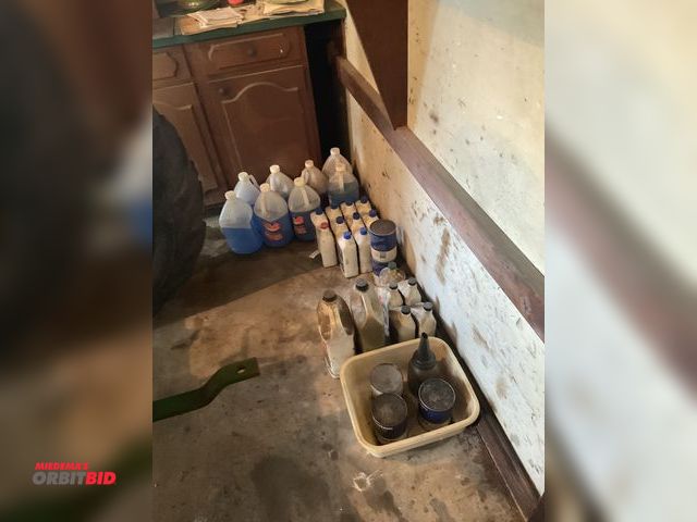 Lot 1-3282 - Lot of assorted oil, windshield waser solvant, and more