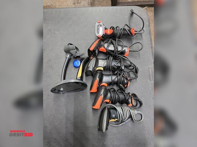 Lot 1-3524 - (7) Scanners &amp; A Stand