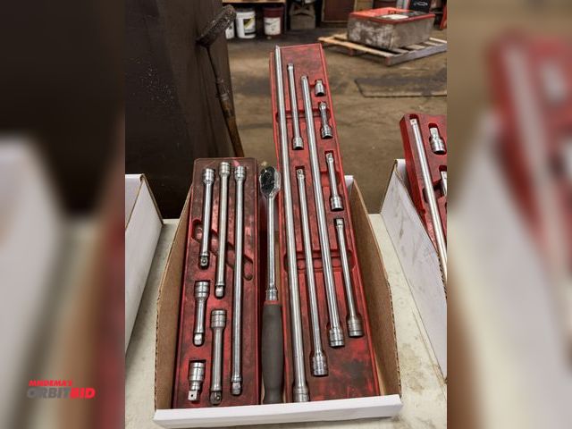 Lot 1-18414 - (2) Snap-On 3/8" drive extension sets with 3/8" drive ratchet.