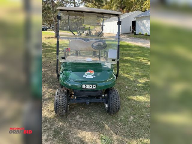 Lot 1-12514 - 2014 EzGo TXT Golf Cart