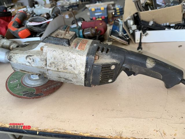 Lot 1-14161 - (1) Skil 9" disc sander, (1) Chicago Electric Power Tools, model 68199, swivel head shear (14 gauge ...