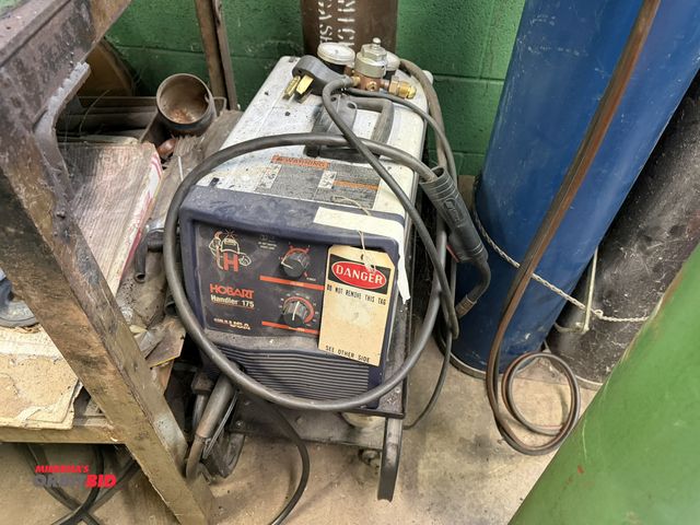 Lot 1-18533 - (1) Hobart Handler 175, 230V, wire feed MIG welder with output range of 30 - 175 amps, includes cart...