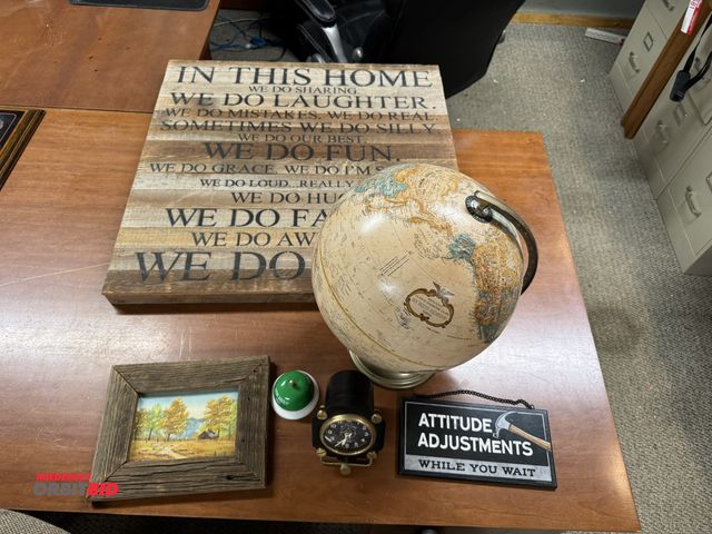 Lot 1-4599 - Lot of assorted items, includes (1) globe, (1) wooden picture frame sign, (1) aviation clock, Attitu...