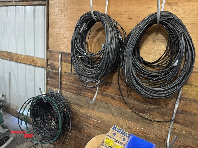 Lot 1-4415 - Large lot of assorted copper wire, cut pieces, various gauges and thicknesses, 1/0 AWG THHN, 2 gauge...