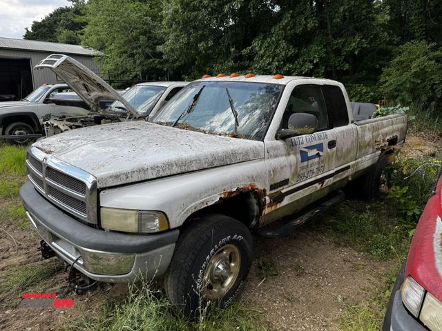 Lot 1-14311 - 2001 Dodge RAM 2500 Laramie SLT (1) 4WD, extended cab, long bed, pickup truck, mileage unknown, 5.9 ...