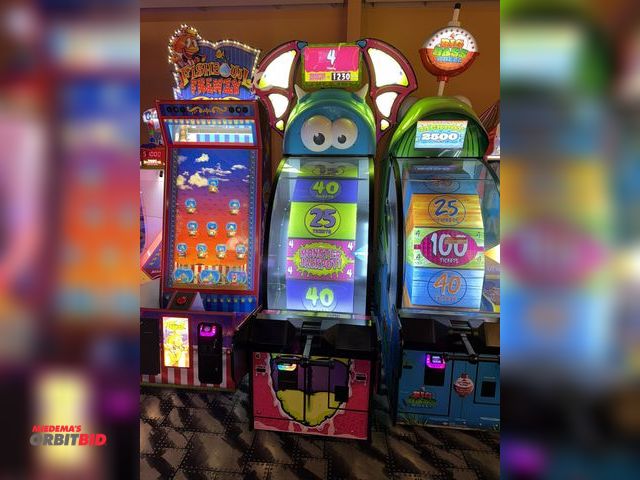 Lot 1-11249 - (1) 2018 Baytek, model AAGM-TM-110V, Monster ticket wheel game, electronic payment, ticket dispenser...