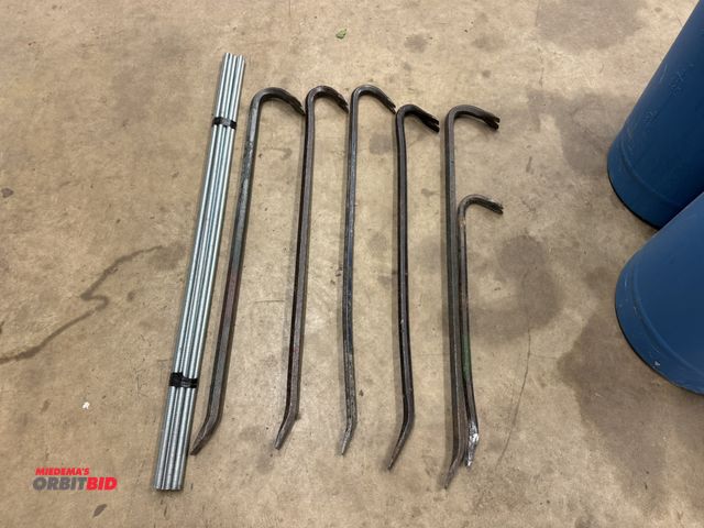 Lot 1-6310 - Lot of (5) 36" crow bars, (1) 24" crow bar, (10) sticks of threaded rod, and 43" long x approx. 3/8"...