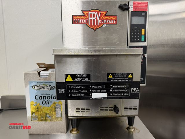 Lot 1-11106 - (1) Perfect Fry Company, model PFA570, countertop 208V, single phase, oil fryer, S/N 070220PK051, po...