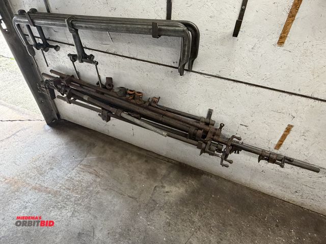 Lot 1-6435 - Lot of (4) approx. 43" F Type bar clamps, and assorted round type bar clamps with additional collars...