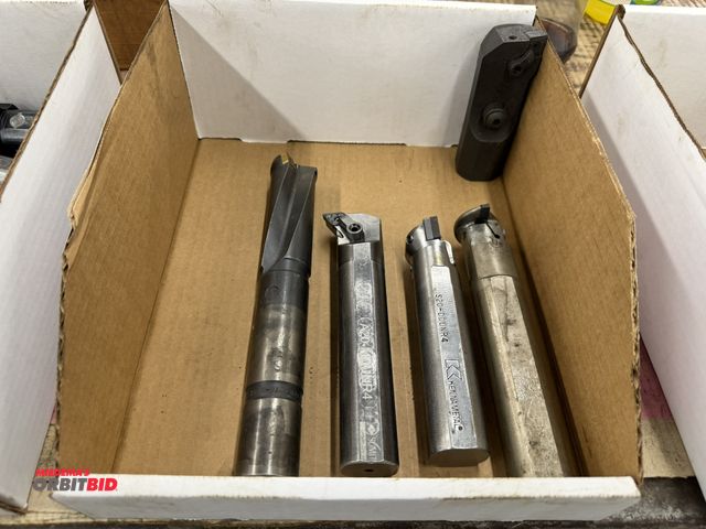 Lot 1-1712 - Lot of (5) assorted indexable boring bars, includes Kennametal S20-DDUNR4, and Kennametal A20-MDUNR4...