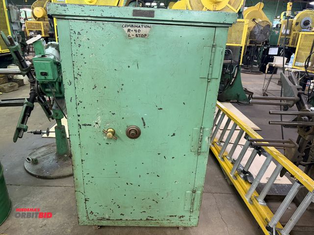 Lot 1-18815 - (1) 31.5" width x 53" height x 35" depth "The Safe Cabinet", standard M.E. type safe on wheels, comb...