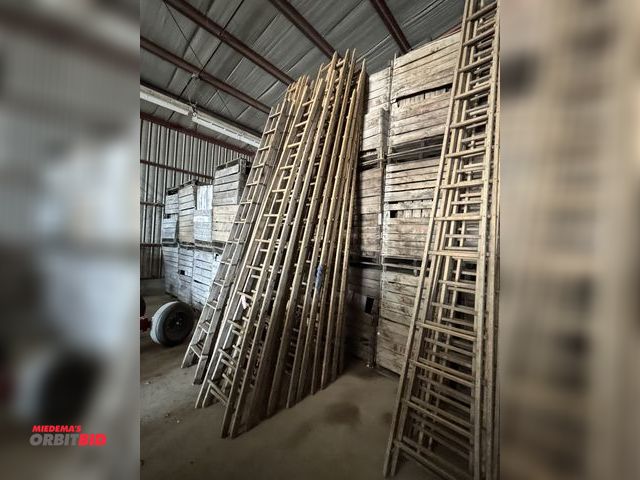 Lot 1-7049 - (10) Assorted wood orchard ladders, 14'-16'