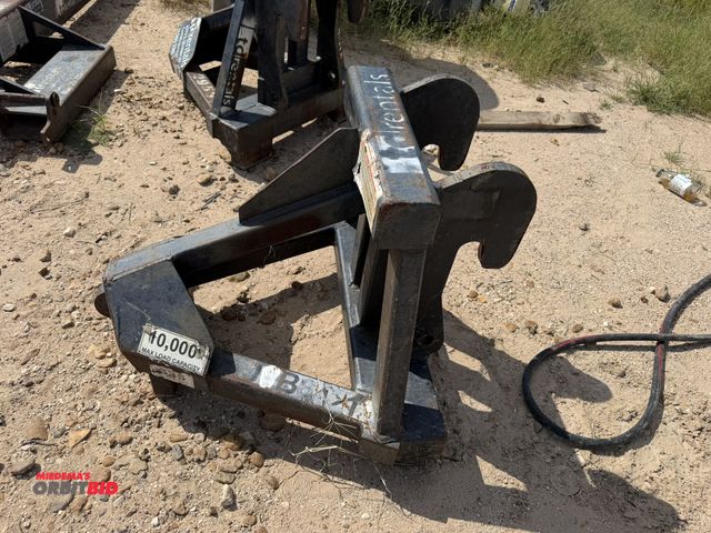 Lot 1-9563 - (1) Star Industries Quick-Tach truss boom, model 1302TK, 10,000 max. load capacity.