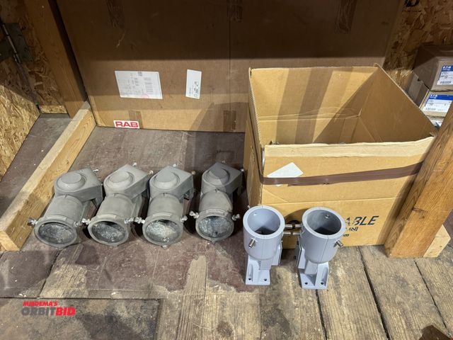 Lot 1-4368 - Lot of (6) lighting adapters for outdoor lighting, 6 of 1 style, 4 of another.