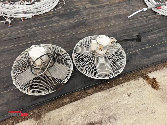 Lot 1-9952 - Lot of (2) Green-Tek greenhouse fans, approx. 20" diameter with a 1/10th HP motor, 120V, in working ...