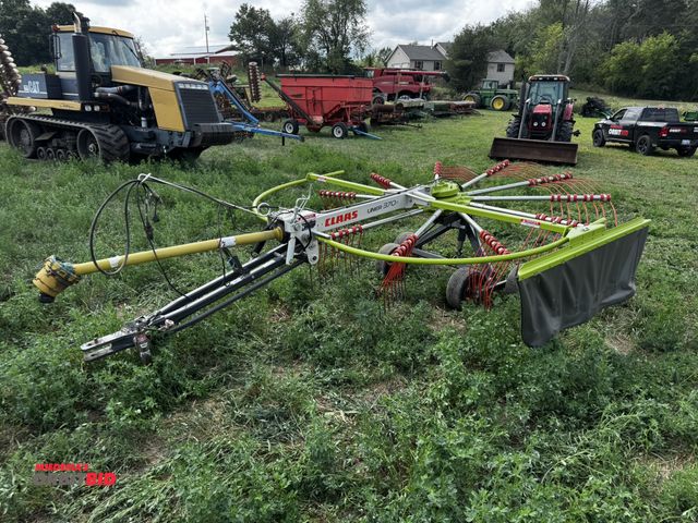 Lot 1-19737 - (1) 2021 Claas Liner 370T 9' wide rotary hay rake, 540 PTO shaft, tandem wheels, S/N 1578, ID #G1008...