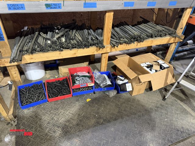 Lot 1-18698 - Large lot of 19.5" length x approx. 1/2" I.D. rubber hose, with assorted new hose clamps, splice fit...
