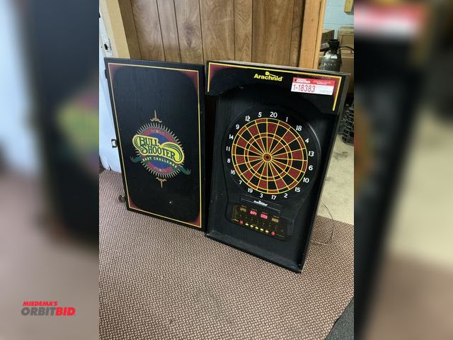 Lot 1-18383 - 1 Arachnid Bull Shooter Electronic Wall Dart Board