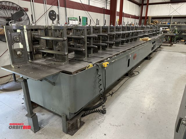 Lot 1-19104 - (1) Yoder M2 rollforming machine, 24 stand, 2" diameter spindle, 22" roll space, 15" centers, adjust...