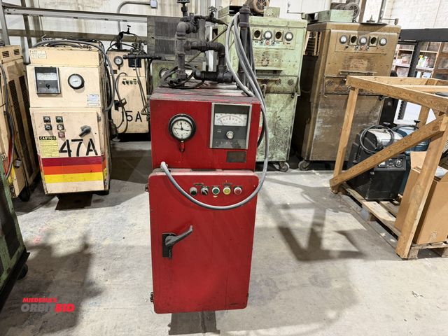 Lot 1-13384 - Sterlco 6016-B hot oil unit 12-KW 200° F max temperature, analog controls, 250V, portable, not in se...