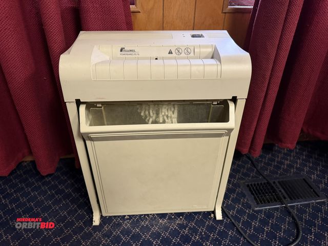 Lot 1-15539 - (1) Fellowes Power Shred PS75 paper shredder.