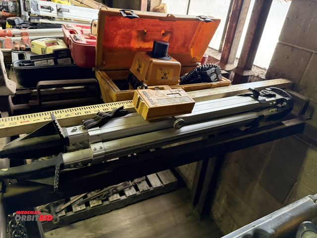 Lot 1-18174 - (1) CLS Super Mite rotary laser level with a rod eye, and (2) model 9907 Accu-Sensors, includes alum...