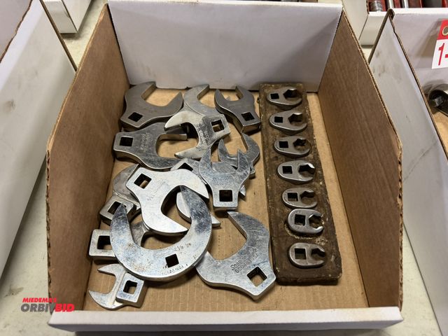 Lot 1-18416 - Lot of Snap-On 1/2" and 3/8" drive crow foot wrench heads.