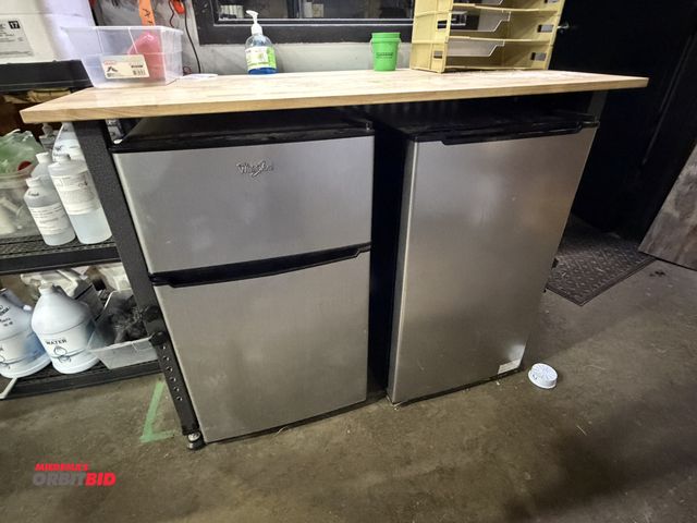 Lot 1-18599 - Lot including (1) Whirlpool 18" width x 32.5" height x 21" depth mini-refrigerator with freezer, in ...
