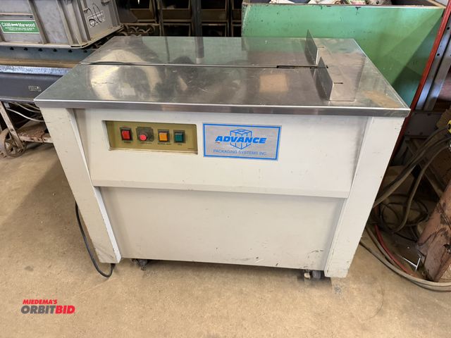 Lot 1-18837 - (1) Advance Packaging Systems, model SP-1, 110V, banding machine.