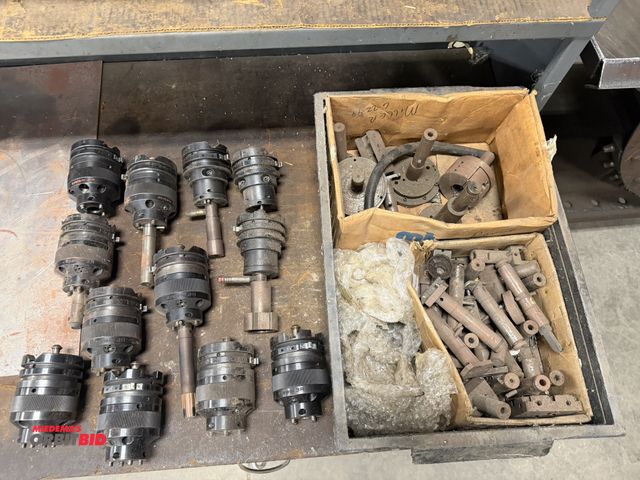 Lot 1-1992 - Lot of approx. (9) milling chuck tool holders, and assorted tooling.
