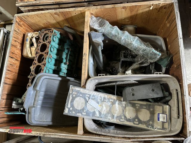 Orbitbid.com - Lot 1-14978 - Entire contents of crate shown in photo ...